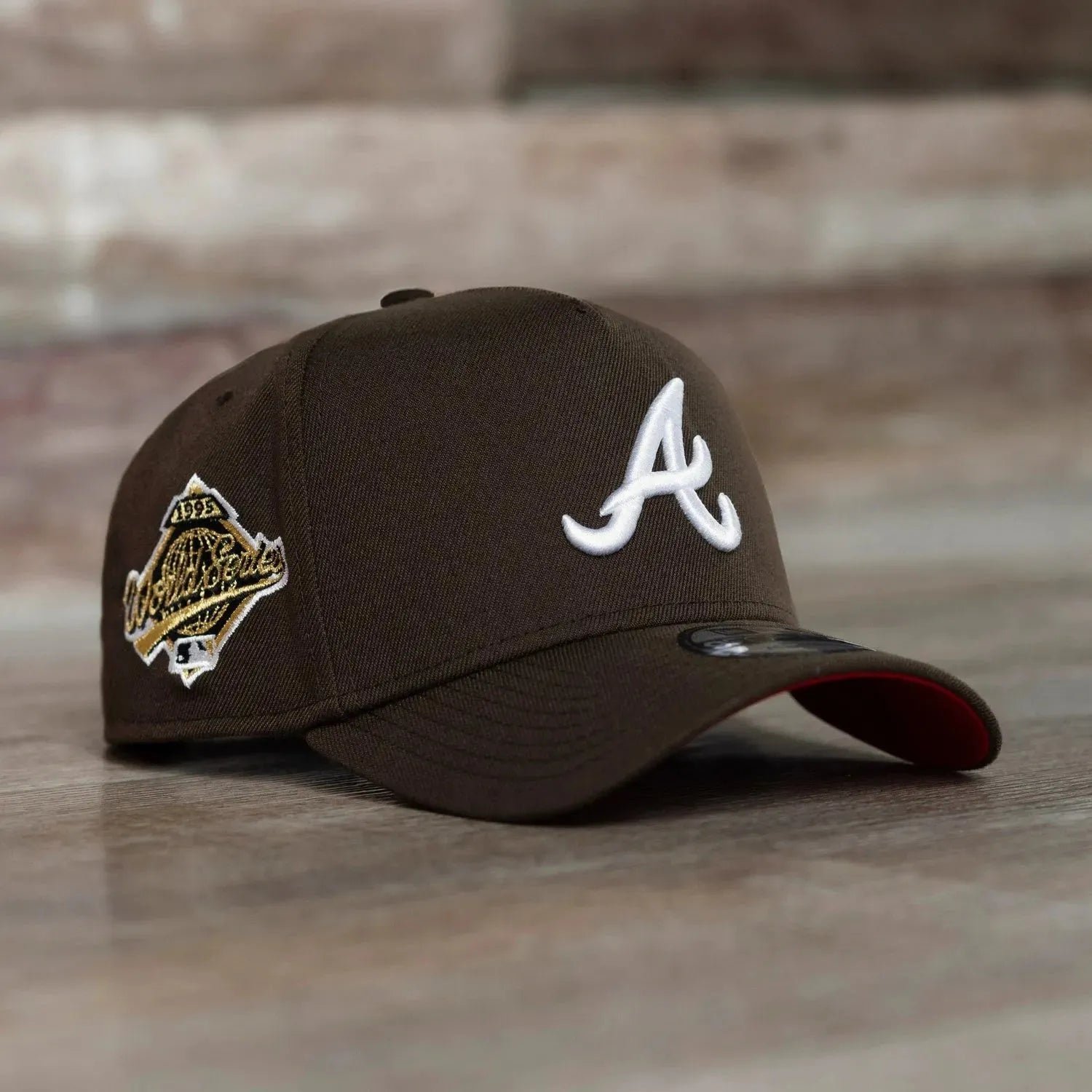 new-era-9forty-a-frame-mlb-atlanta-braves-world-series-1995-walnut-scarlet.jpg